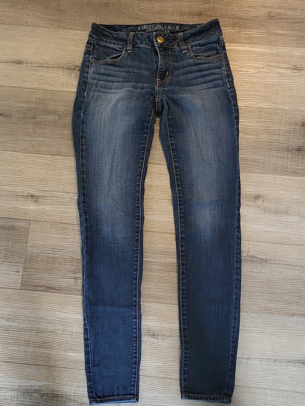 American Eagle Outfitters Dark Wash Skinny Jeans